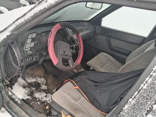 Subaru Leone Uurainen - valokuva 5