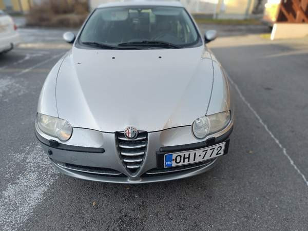 Alfa Romeo 147 Оулу - изображение 1