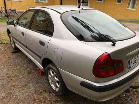 Mitsubishi Carisma Turtkul