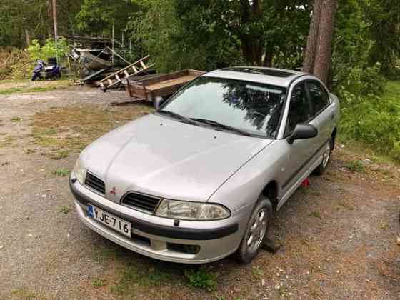 Mitsubishi Carisma Turtkul