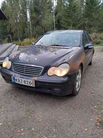 Mercedes-Benz 220 Tuusniemi