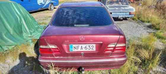 Mercedes-Benz E Коккола