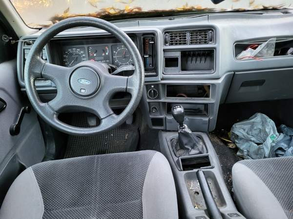 Ford Sierra Kitee – foto 4