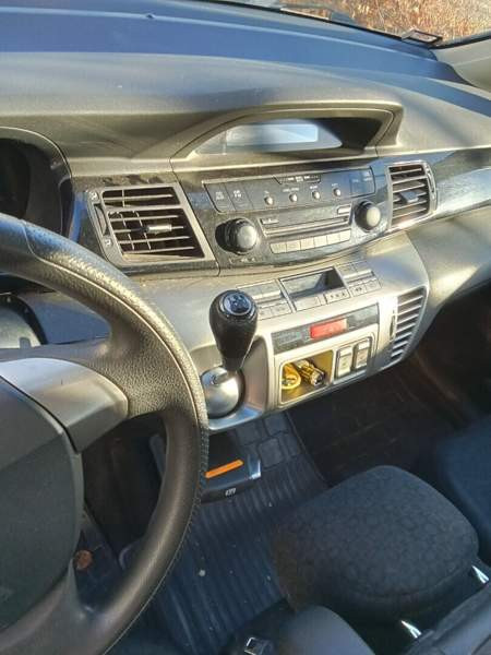 Honda FR-V Kuusankoski - valokuva 3