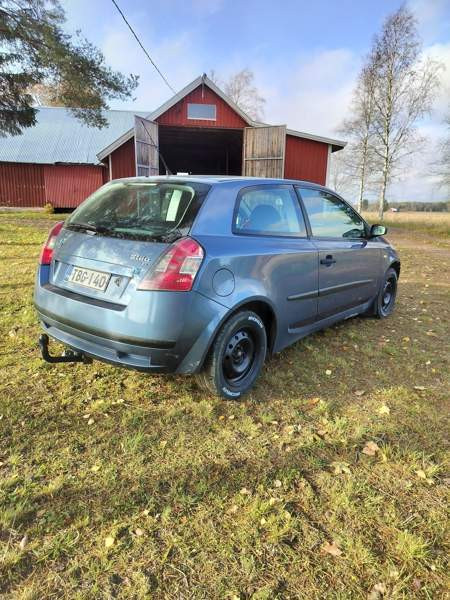 Fiat Stilo Валкеакоски - изображение 7