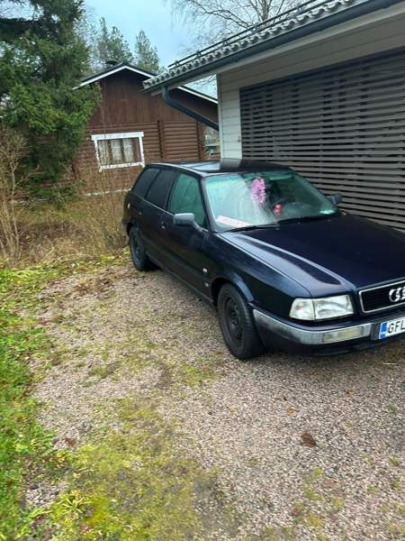 Audi 80 Вихти - изображение 1