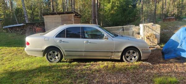 Mercedes-Benz 220 Marttila – foto 4