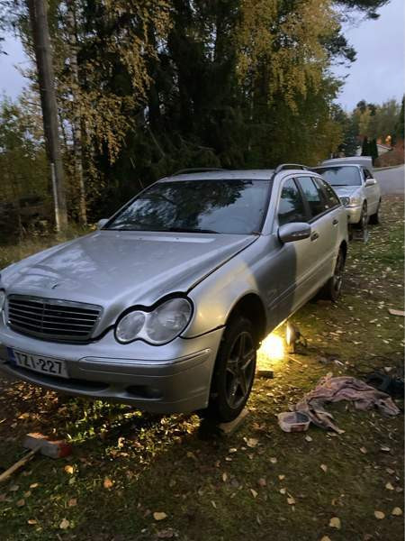 Mercedes-Benz 220 Ювяскюля - изображение 5