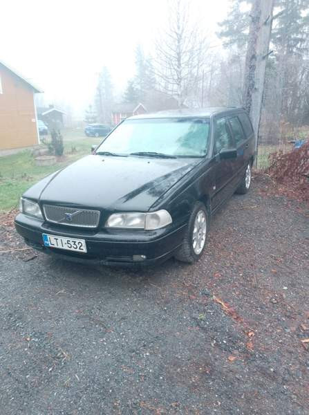 Volvo V70 Йямся - изображение 1