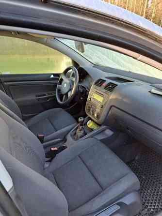 Volkswagen Golf Kruunupyy