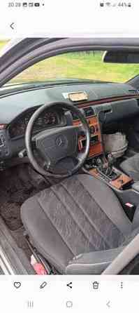 Mercedes-Benz 230 Karijoki