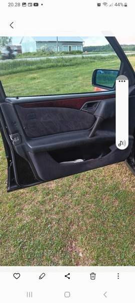 Mercedes-Benz 230 Karijoki - valokuva 1