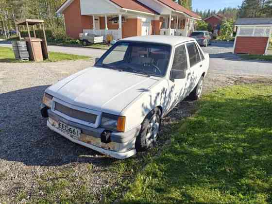 Opel Corsa Исалми