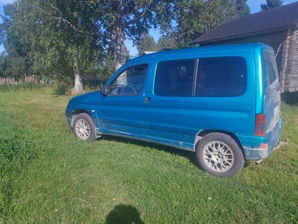 Peugeot Partner Sotkamo - valokuva 1