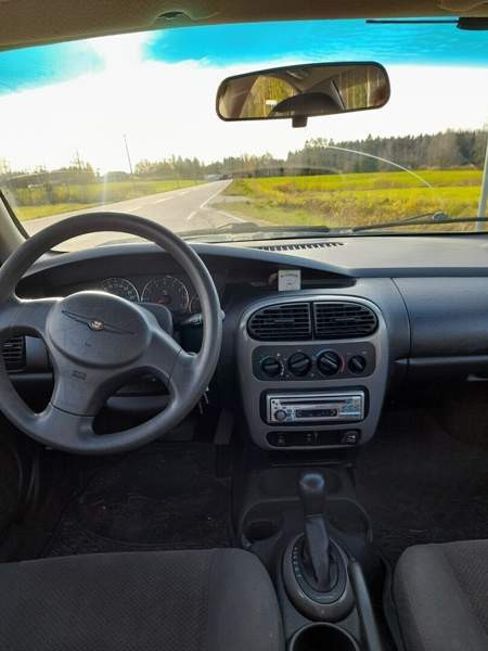 Chrysler Neon Uurainen - valokuva 7