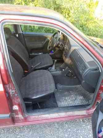 Volkswagen Golf Yläne