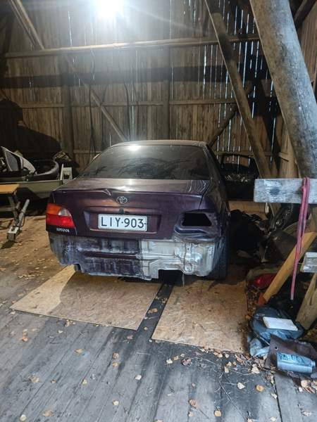 Toyota Avensis Janakkala - valokuva 2