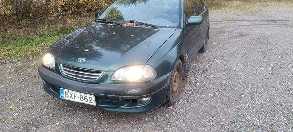 Toyota Avensis Zaporiz'ka Oblast' - valokuva 2