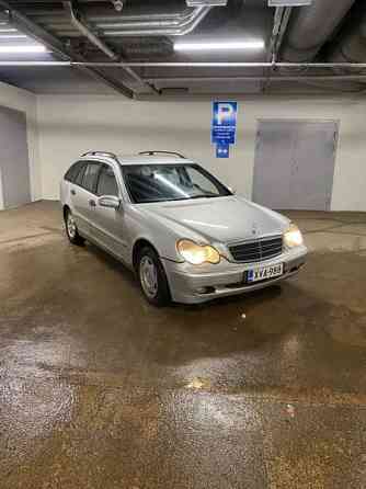 Mercedes-Benz 220 Тампере