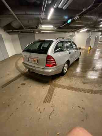 Mercedes-Benz 220 Тампере