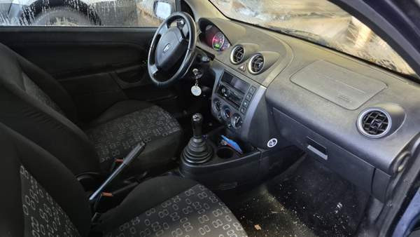 Ford Fiesta Холлола - изображение 6