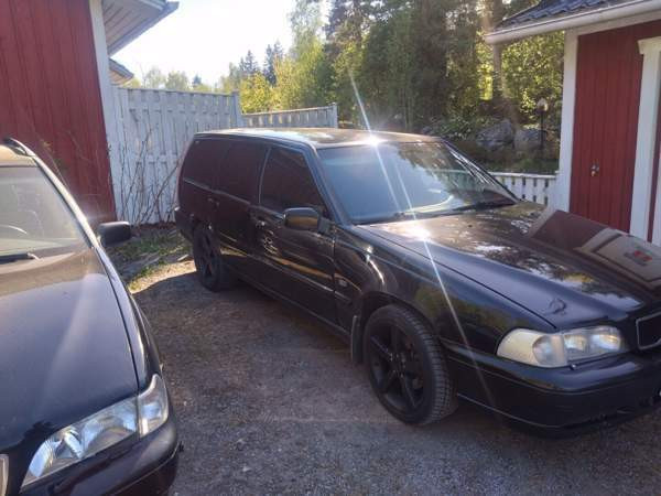 Volvo V70 Outokumpu - valokuva 1