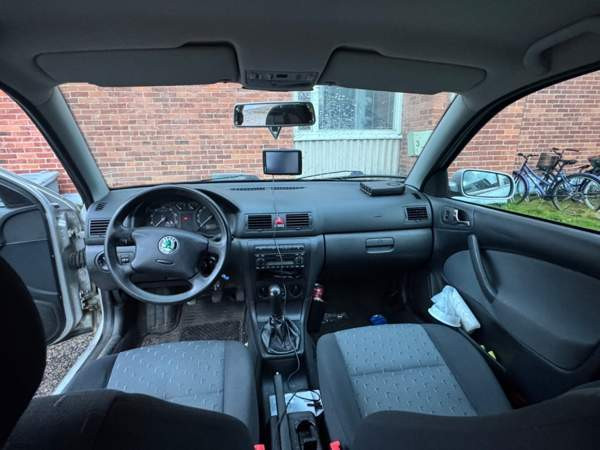 Skoda Octavia Luga – foto 4