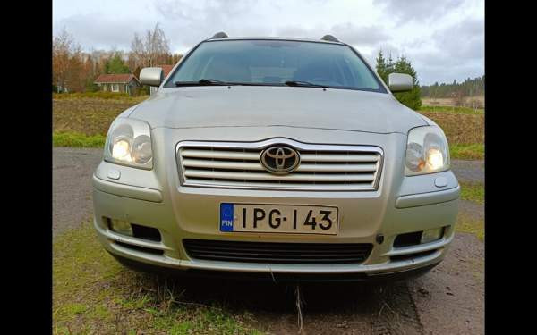 Toyota Avensis Ypäjä - изображение 2