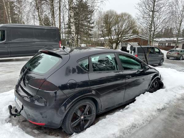 Seat Leon Vantaa - valokuva 3