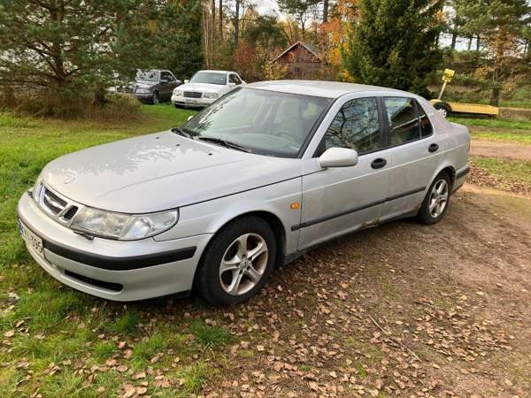 Saab 9-5 Vehmaa - valokuva 3