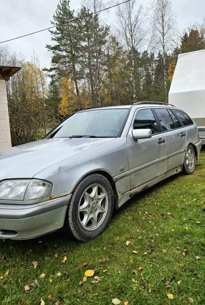 Mercedes-Benz C Uusikaarlepyy - изображение 2
