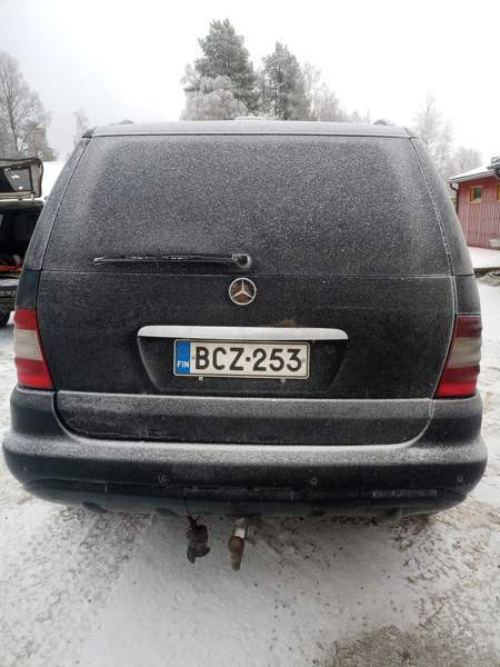 Mercedes-Benz ML Kaavi - valokuva 4