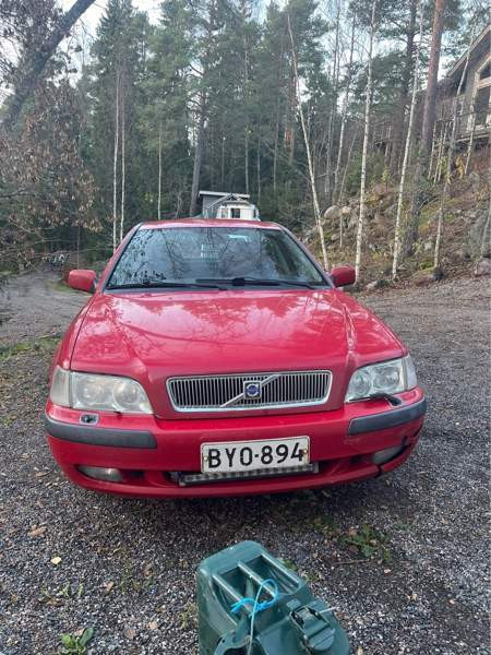 Volvo S40 Piikkiö - изображение 1