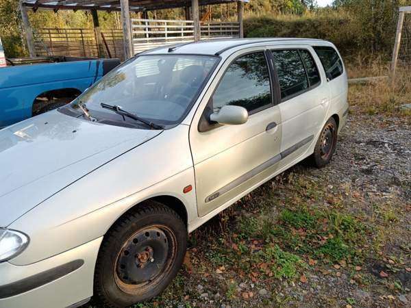 Renault Megane Kyiv Oblast - valokuva 2