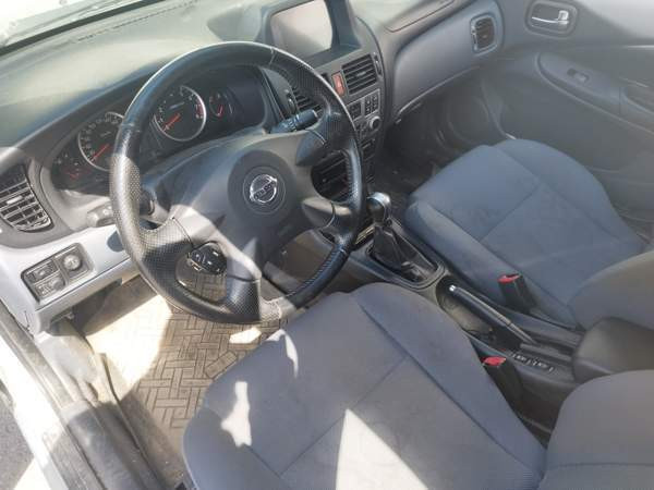 Nissan Almera Tampere - valokuva 3