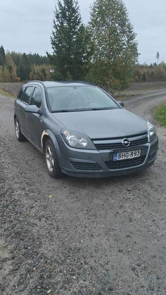 Opel Astra Liperi - valokuva 3