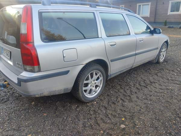 Volvo V70 Joensuu - photo 5
