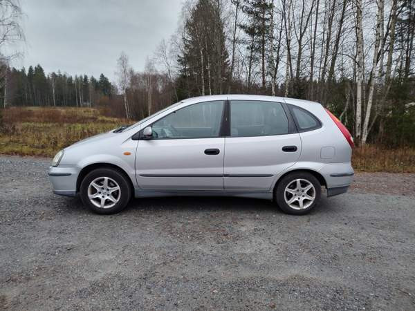 Nissan Almera Tino Йямся - изображение 2