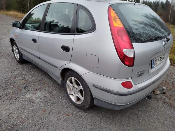 Nissan Almera Tino Йямся - изображение 3