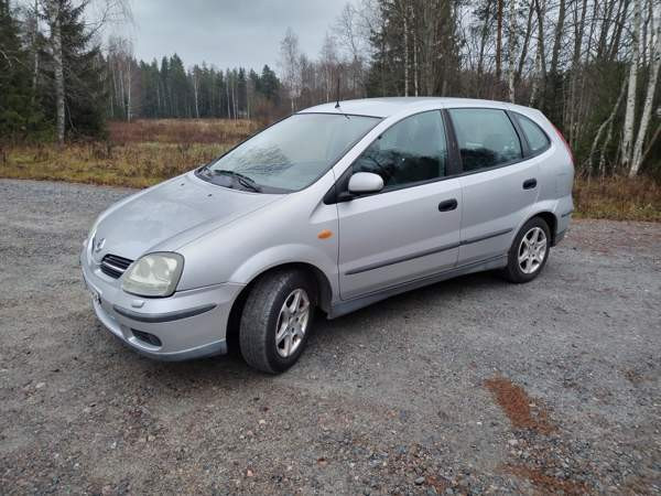 Nissan Almera Tino Йямся - изображение 1