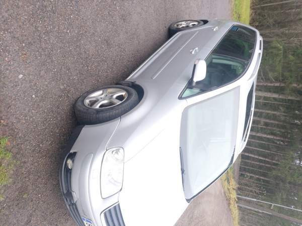 Volkswagen Touran Hyvinge – foto 1