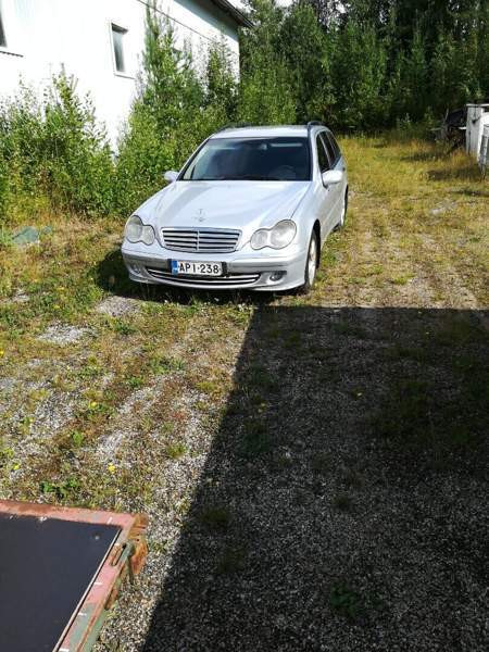 Mercedes-Benz 200 Taksimo – foto 1