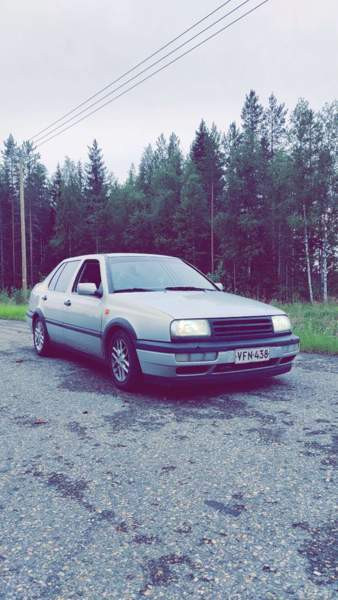 Volkswagen Vento Kemin - valokuva 1