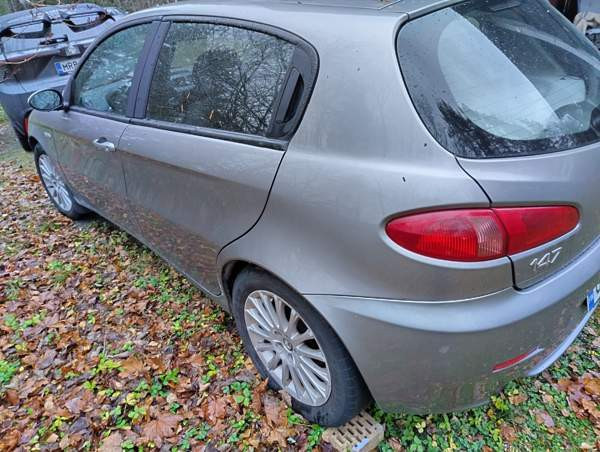 Alfa Romeo 147 Kemiö - изображение 5