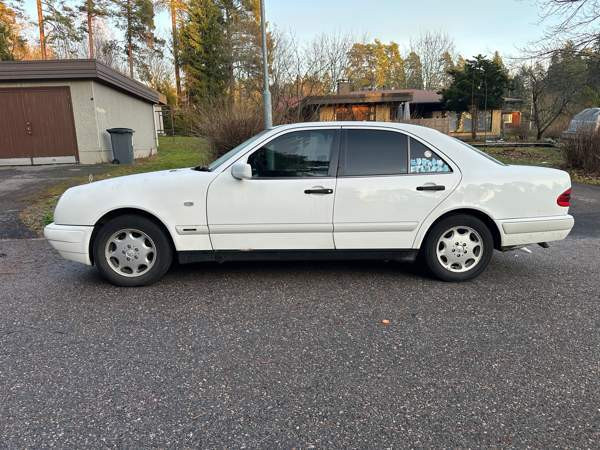 Mercedes-Benz E Glebychevo - photo 4