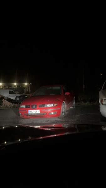 Seat Leon Mynämäki - valokuva 1