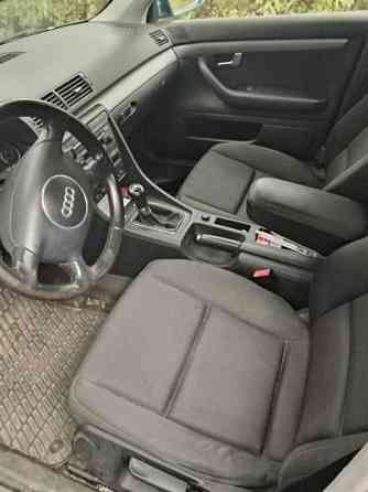 Audi A4 Ugleural'skiy