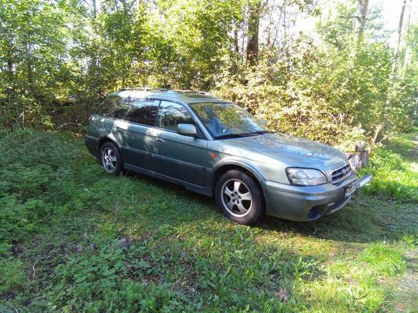 Subaru Legacy Vantaa - valokuva 1