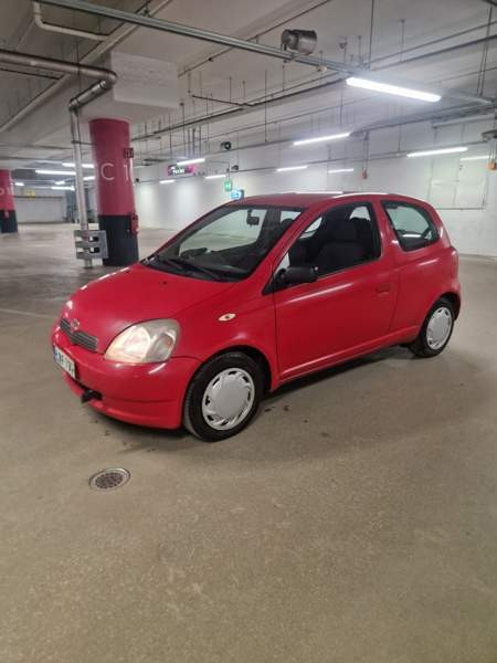 Toyota Yaris Espoo - valokuva 1