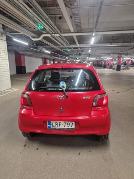 Toyota Yaris Espoo - valokuva 4